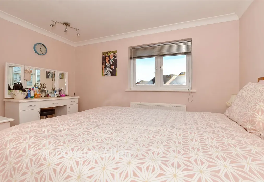 Bedroom 1 - Rose Close, Wickford, Essex - Wards of Kent