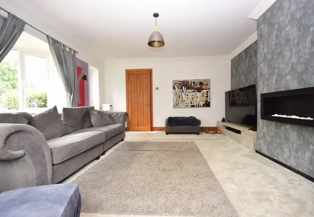 Lounge - Kingston Hill, Langdon Hills, SS16 - Wards of Kent