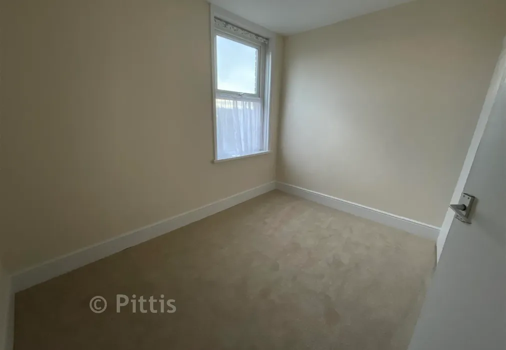 Bedroom - Adelaide Grove, East Cowes, Isle of Wight - Wards of Kent