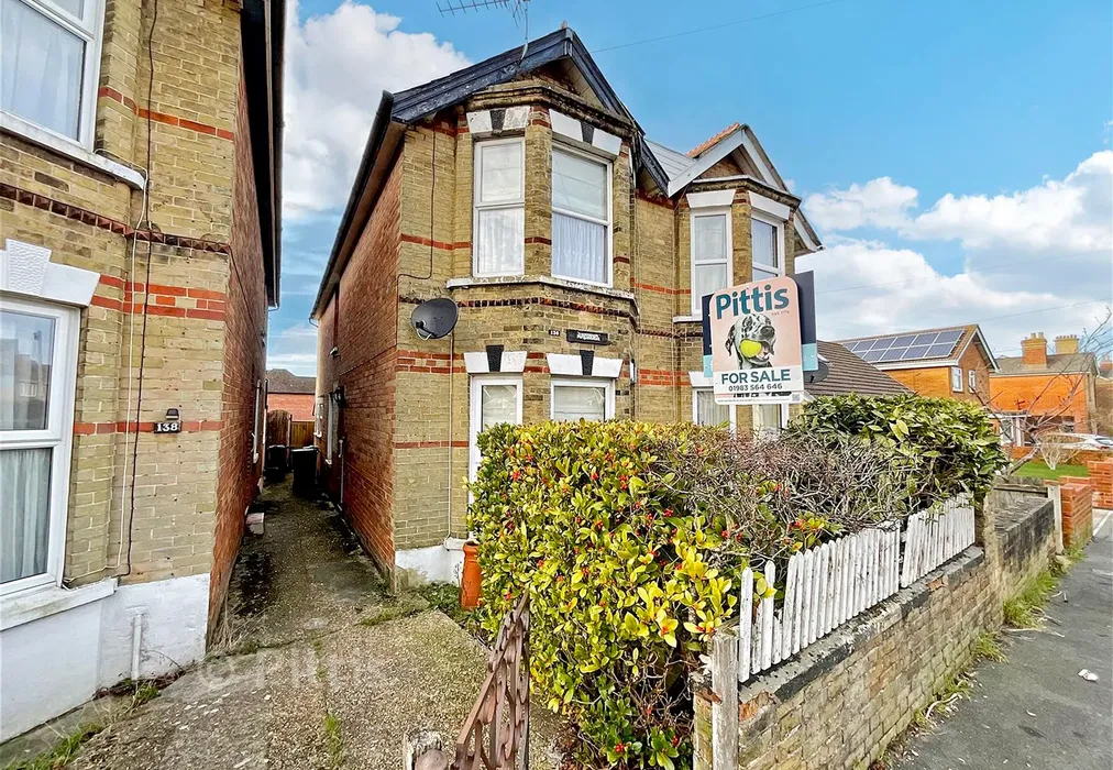 Front Elevation 1 - Adelaide Grove, East Cowes, Isle of Wight - Wards of Kent