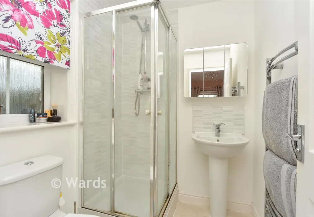 En-Suite Shower Room - Lady Winter Drive, Minster On Sea, Sheerness, Kent - Wards of Kent