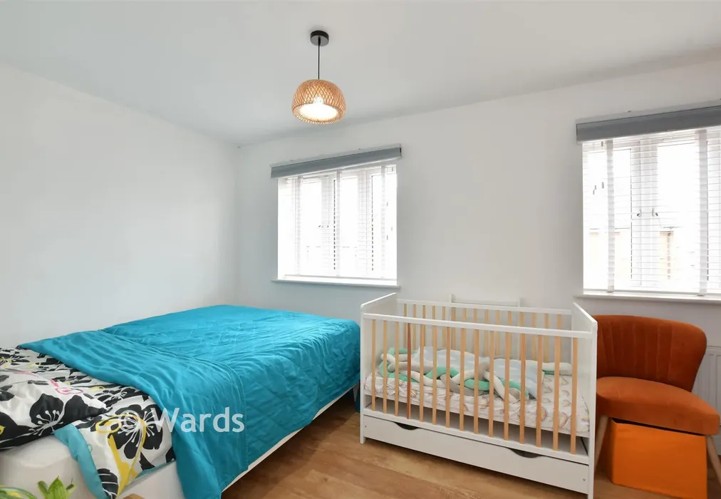 Bedroom 1 - Great Clayne Road, Gravesend, Kent - Wards of Kent