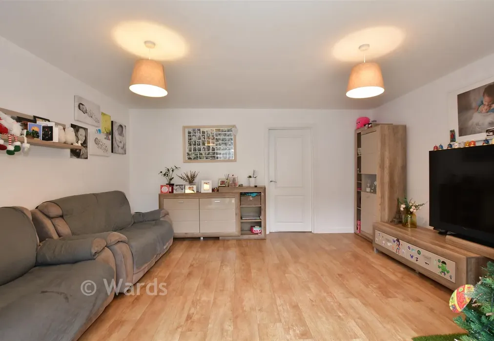 Lounge - Great Clayne Road, Gravesend, Kent - Wards of Kent