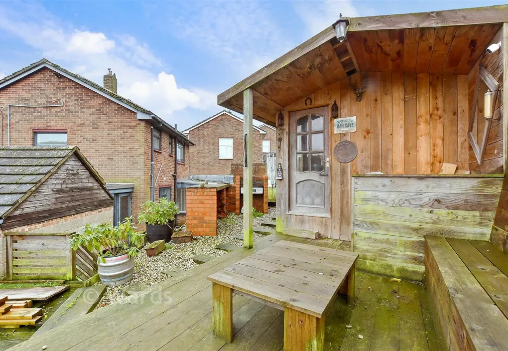 Workshop/Outbuildings - Reading Road, Dover, Kent - Wards of Kent