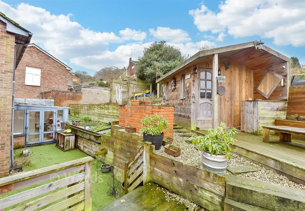 Rear Garden - Reading Road, Dover, Kent - Wards of Kent