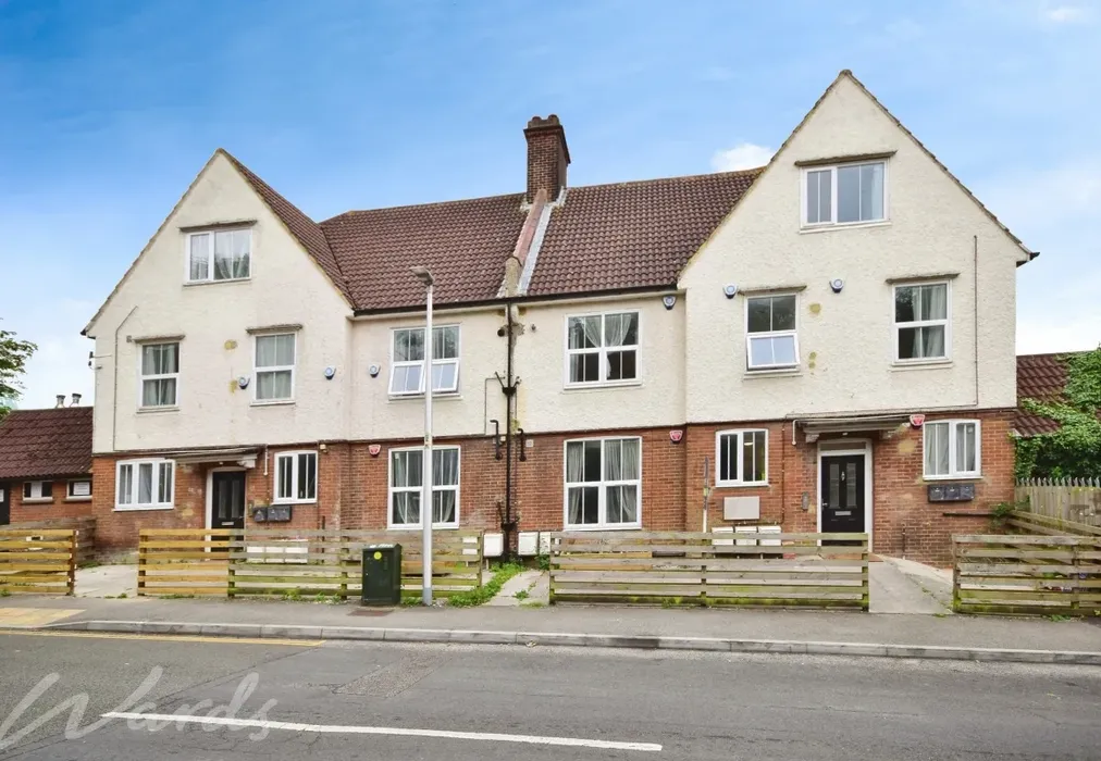 hillside front - Hillside Avenue Strood ME2 - Wards of Kent