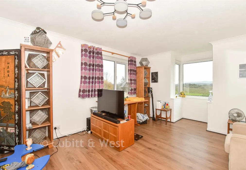Lounge - Lower Street, Pulborough, West Sussex - Wards of Kent