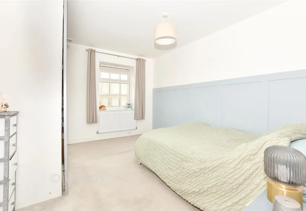 Bedroom - Chimney Avenue, Maidstone, Kent - Wards of Kent