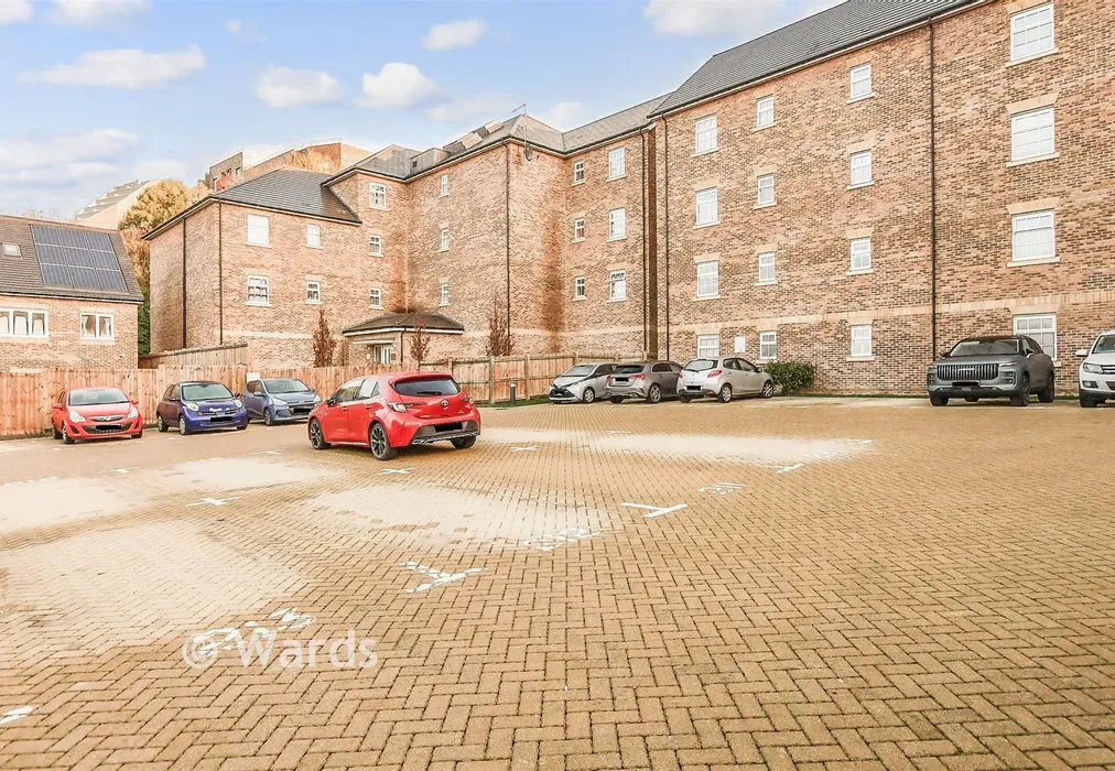 Driveway/Parking - Chimney Avenue, Maidstone, Kent - Wards of Kent