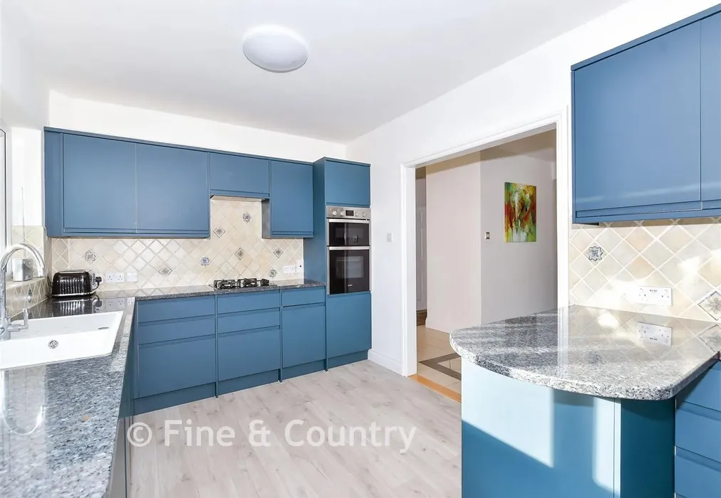 Kitchen - Denstroude Lane, Denstroude, Canterbury, Kent - Wards of Kent