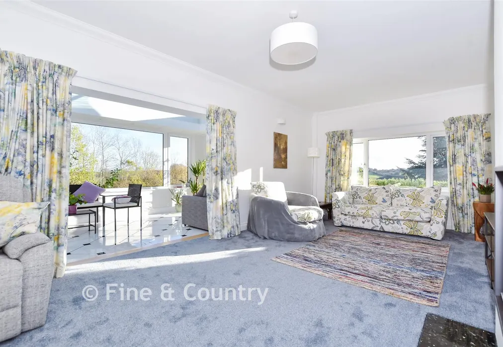 Sitting Area - Denstroude Lane, Denstroude, Canterbury, Kent - Wards of Kent