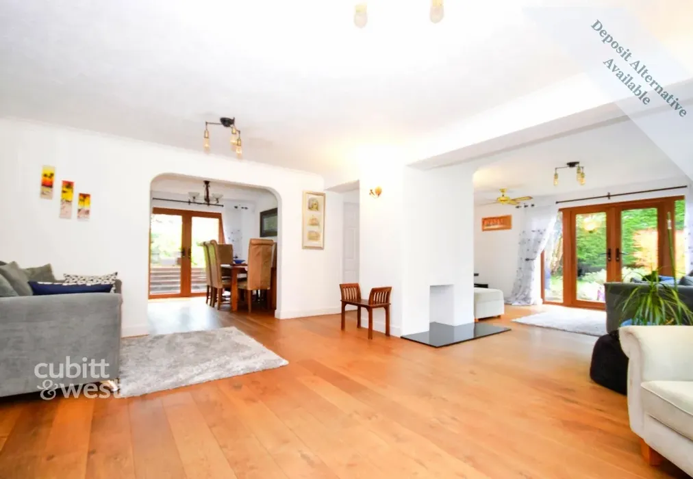 Lounge - Crawley Lane Crawley RH10 - Wards of Kent