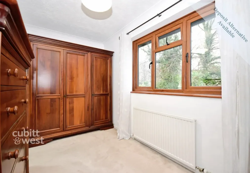 Bedroom - Crawley Lane Crawley RH10 - Wards of Kent