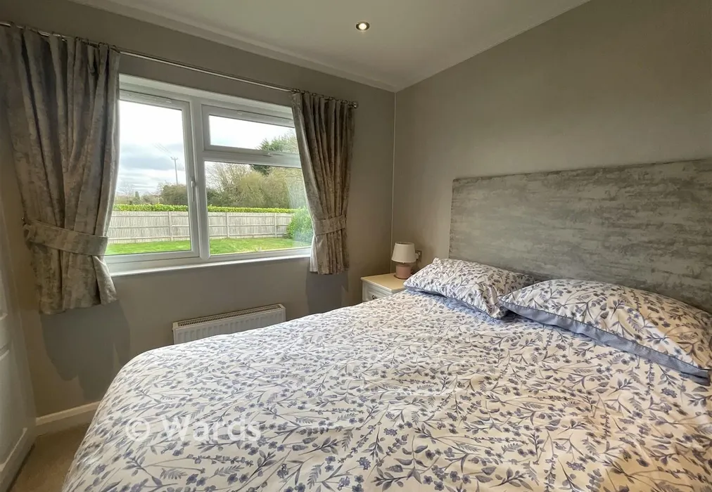 Bedroom 1 - Church Lane, East Peckham, Tonbridge, Kent - Wards of Kent