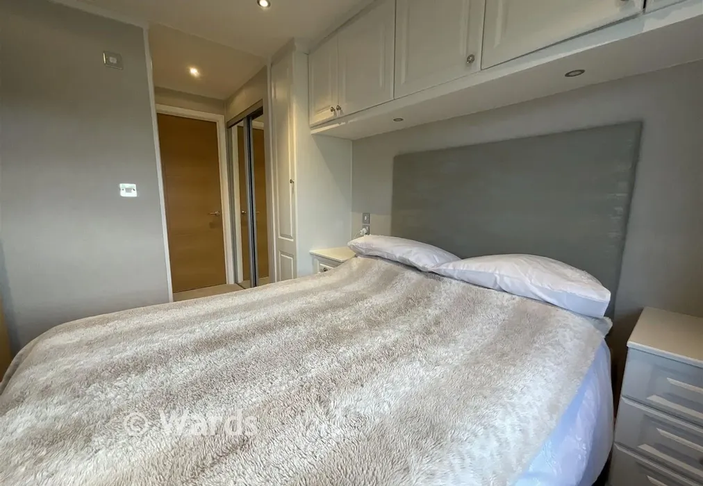 Bedroom 2 - Church Lane, East Peckham, Tonbridge, Kent - Wards of Kent