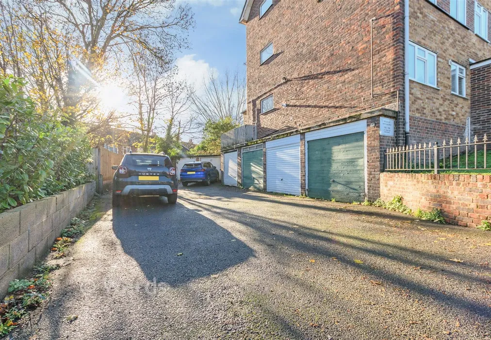 Driveway/Parking - Old Road, Crayford, Kent - Wards of Kent