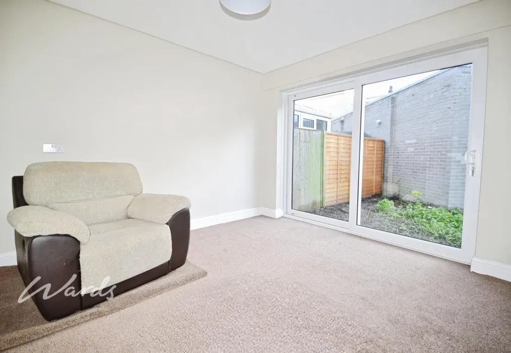 user_edited_photo... - Ostlers Court Holborough Road ME6 - Wards of Kent