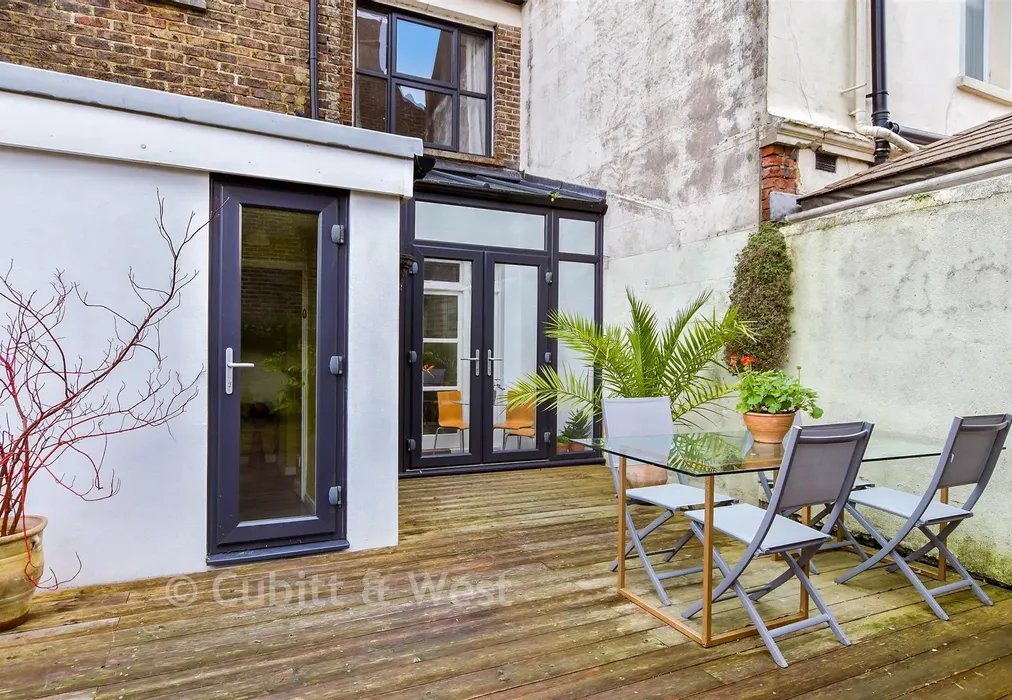 External Lifestyle Photograph - Ditchling Road, Brighton, East Sussex - Wards of Kent
