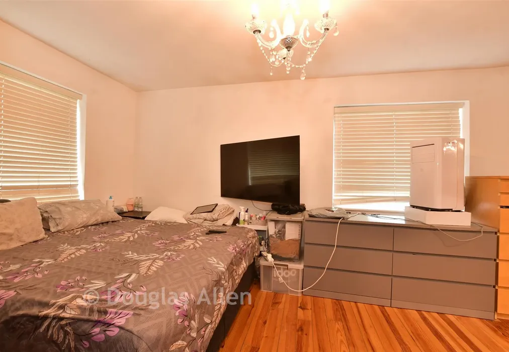 Bedroom 1 - Hall Road, Chadwell Heath, Romford, Essex - Wards of Kent