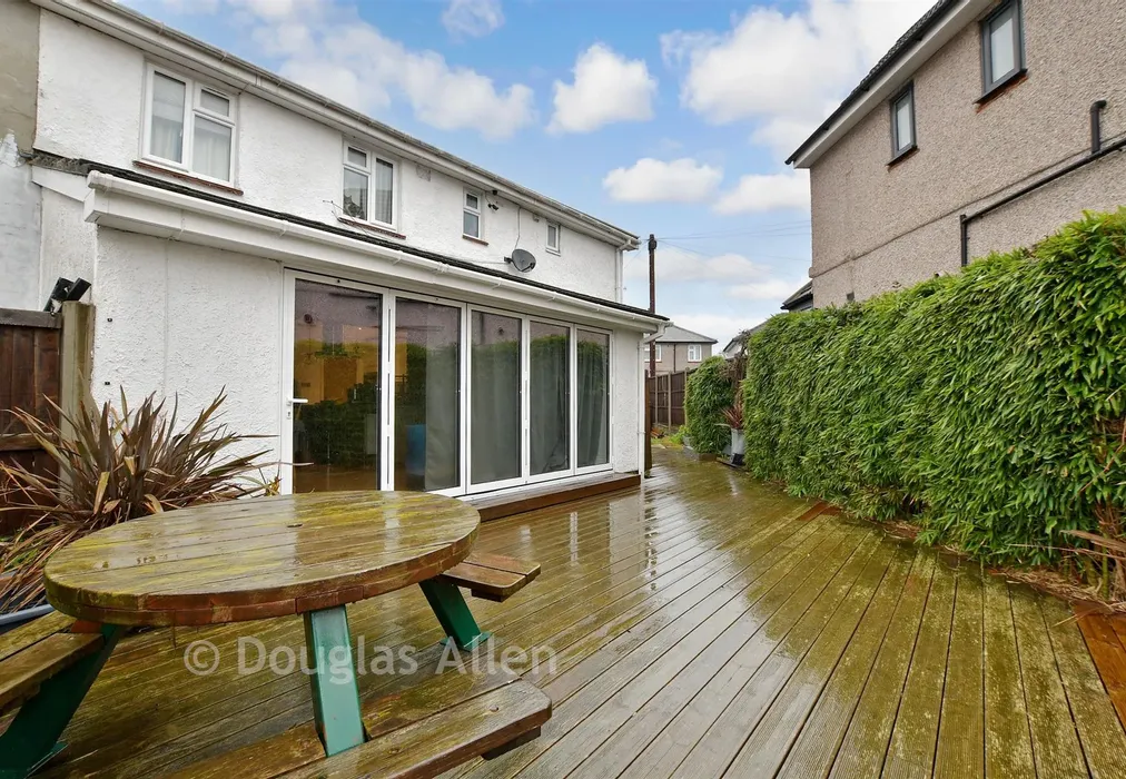 Rear Garden - Hall Road, Chadwell Heath, Romford, Essex - Wards of Kent