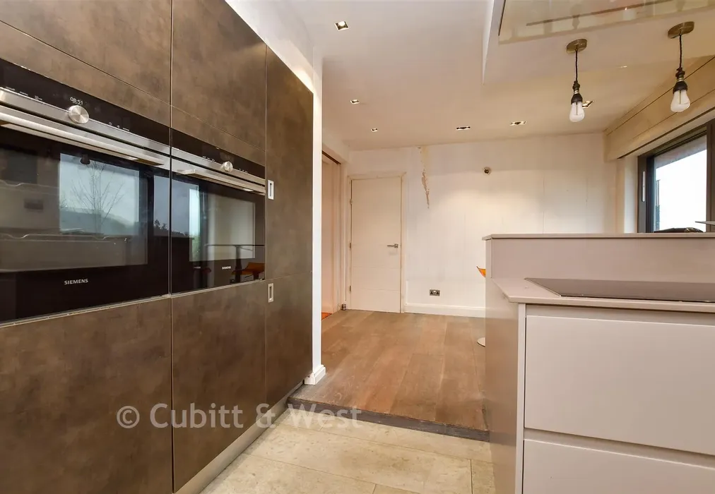 Kitchen / Dining Room - Russell Hill, Purley, Surrey - Wards of Kent