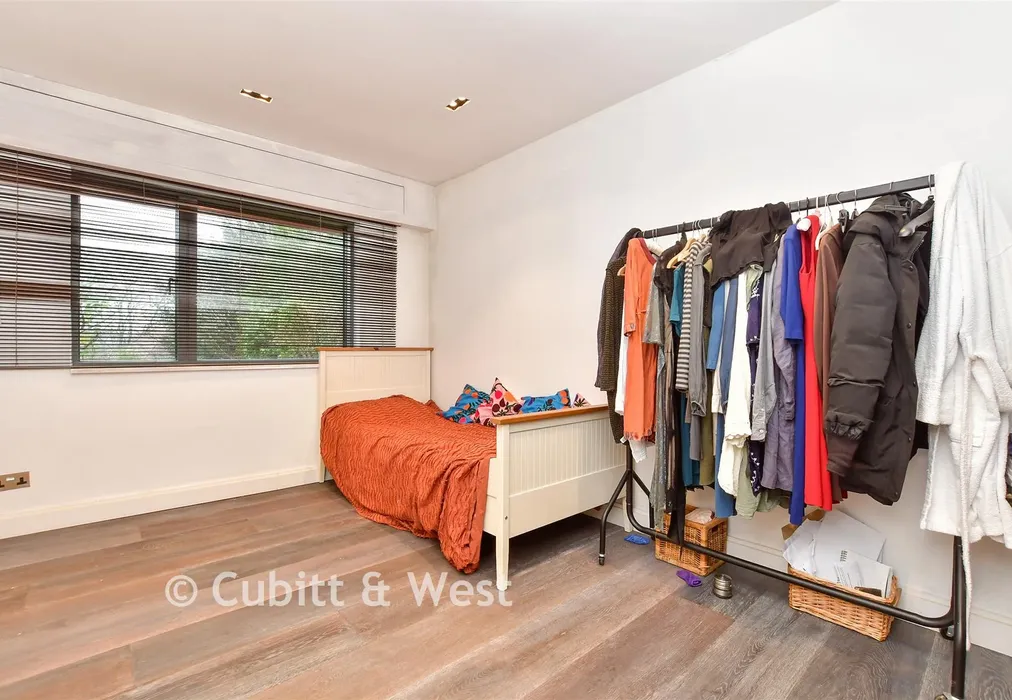 Bedroom 2 - Russell Hill, Purley, Surrey - Wards of Kent