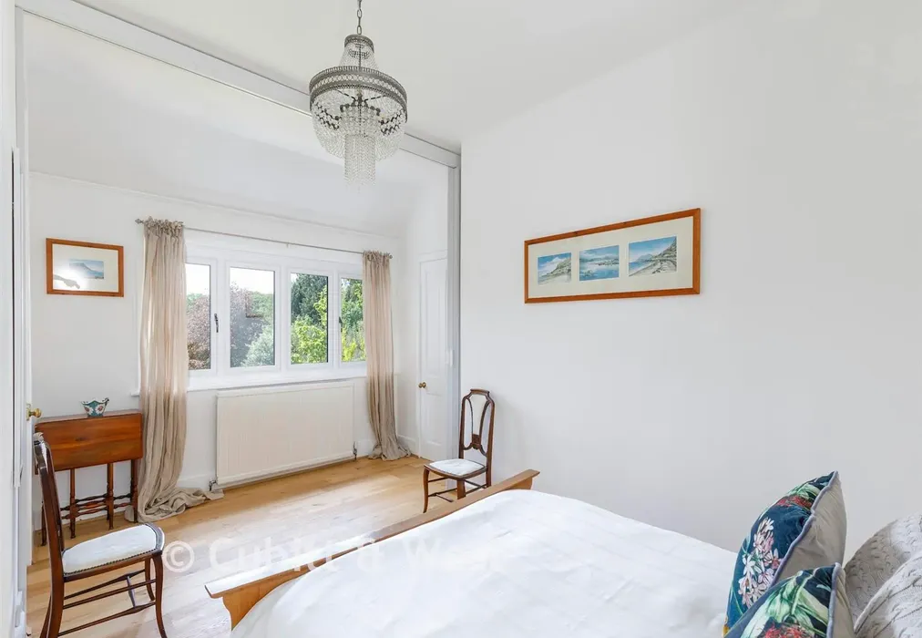 Bedroom - Turners Hill Road, Crawley Down, West Sussex - Wards of Kent