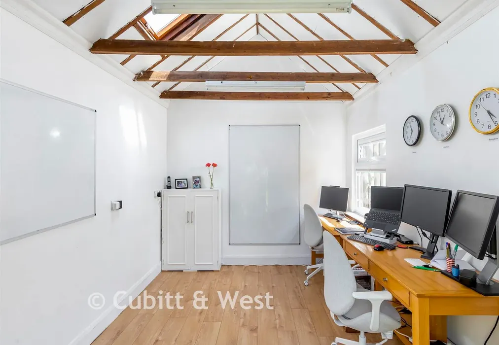 Home Office - Turners Hill Road, Crawley Down, West Sussex - Wards of Kent