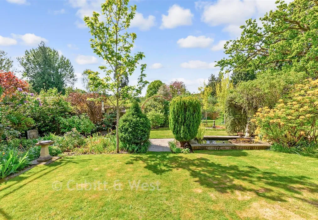 Rear Garden - Turners Hill Road, Crawley Down, West Sussex - Wards of Kent