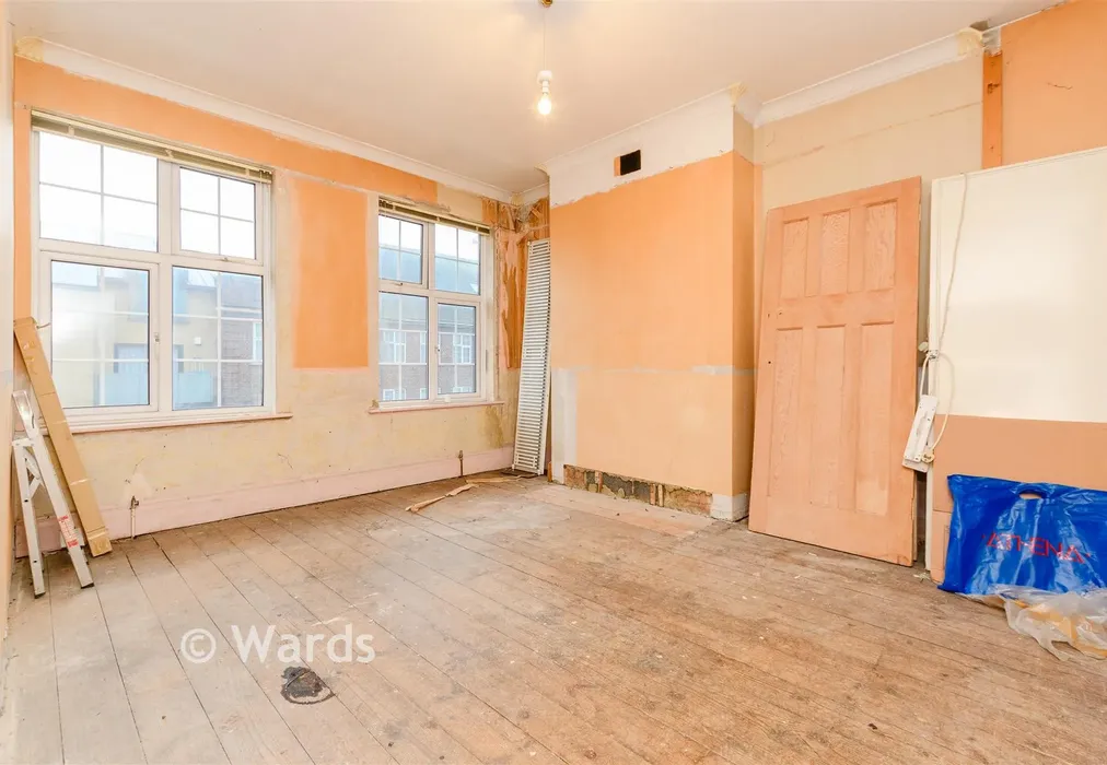 Bedroom 1 - Bellegrove Road, Welling, Kent - Wards of Kent