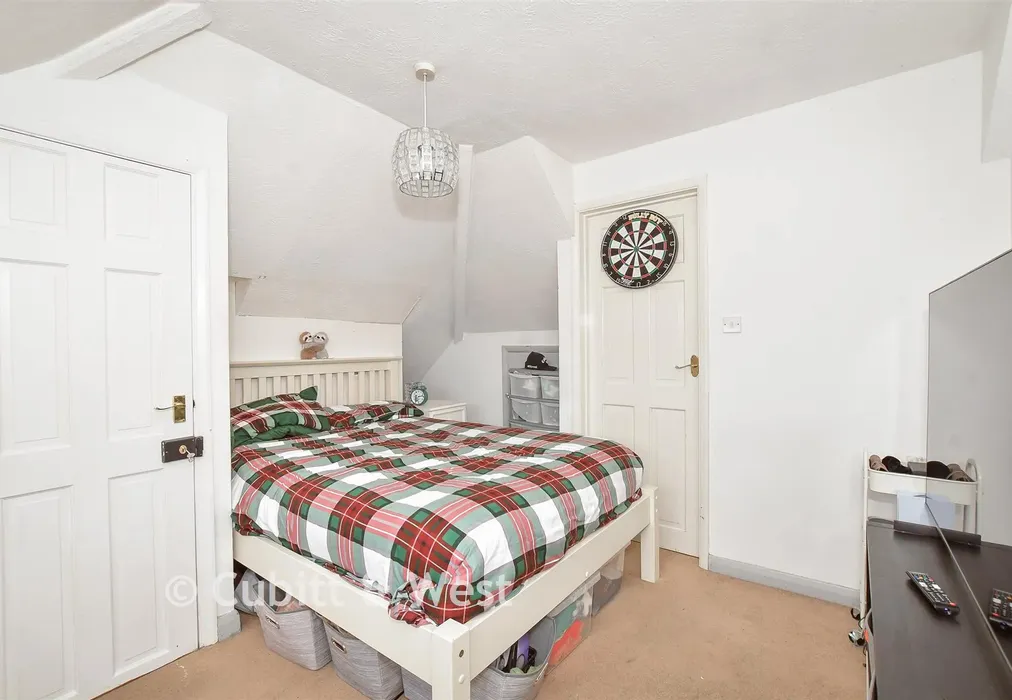 Bedroom 2 - Cleveland Road, Chichester, West Sussex - Wards of Kent