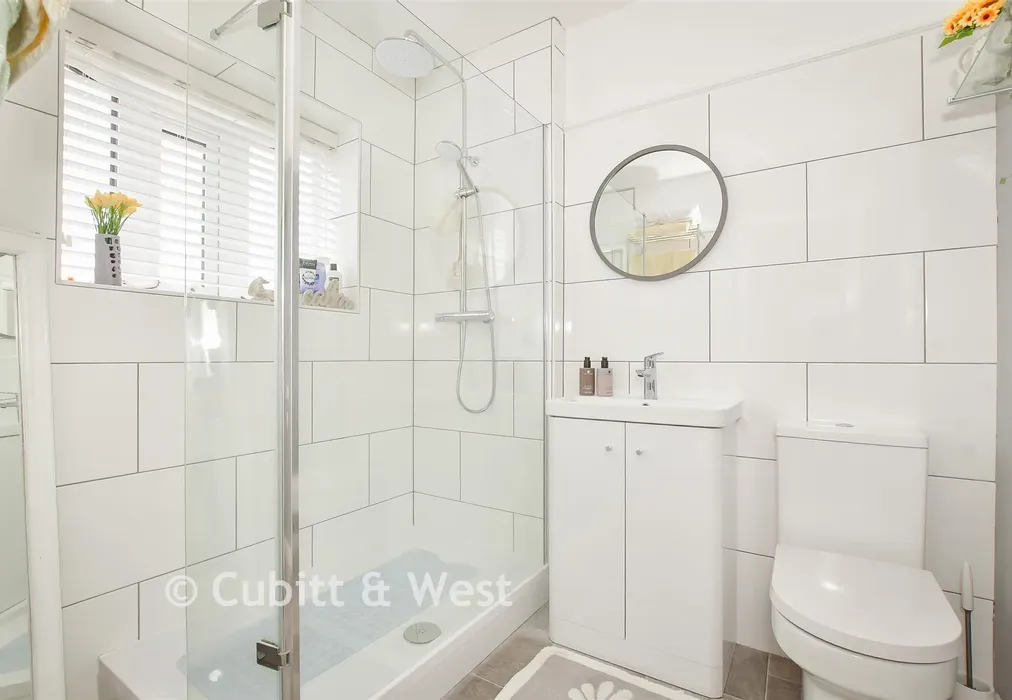 En-Suite Shower Room - Cleveland Road, Chichester, West Sussex - Wards of Kent