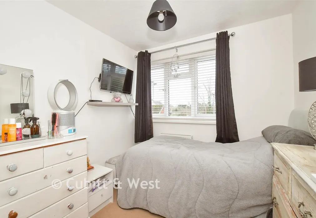 Bedroom 4 - Cleveland Road, Chichester, West Sussex - Wards of Kent