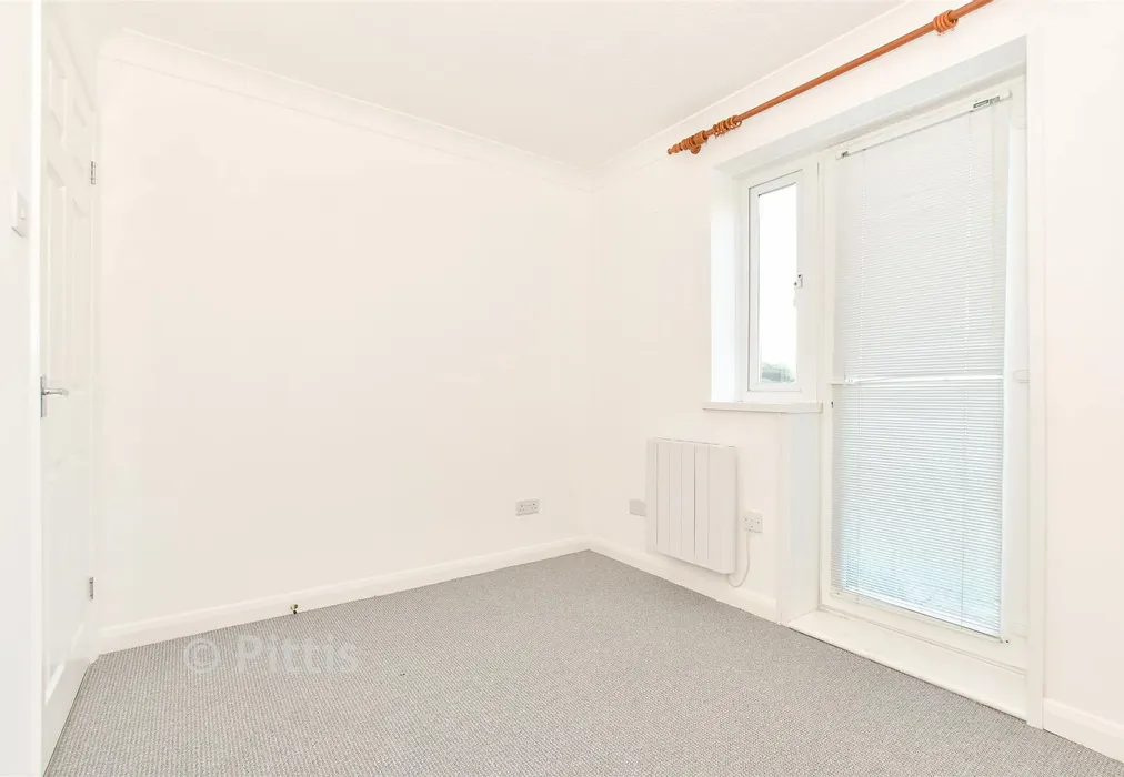 Bedroom 2 - Sandown Road, Shanklin, Isle of Wight - Wards of Kent