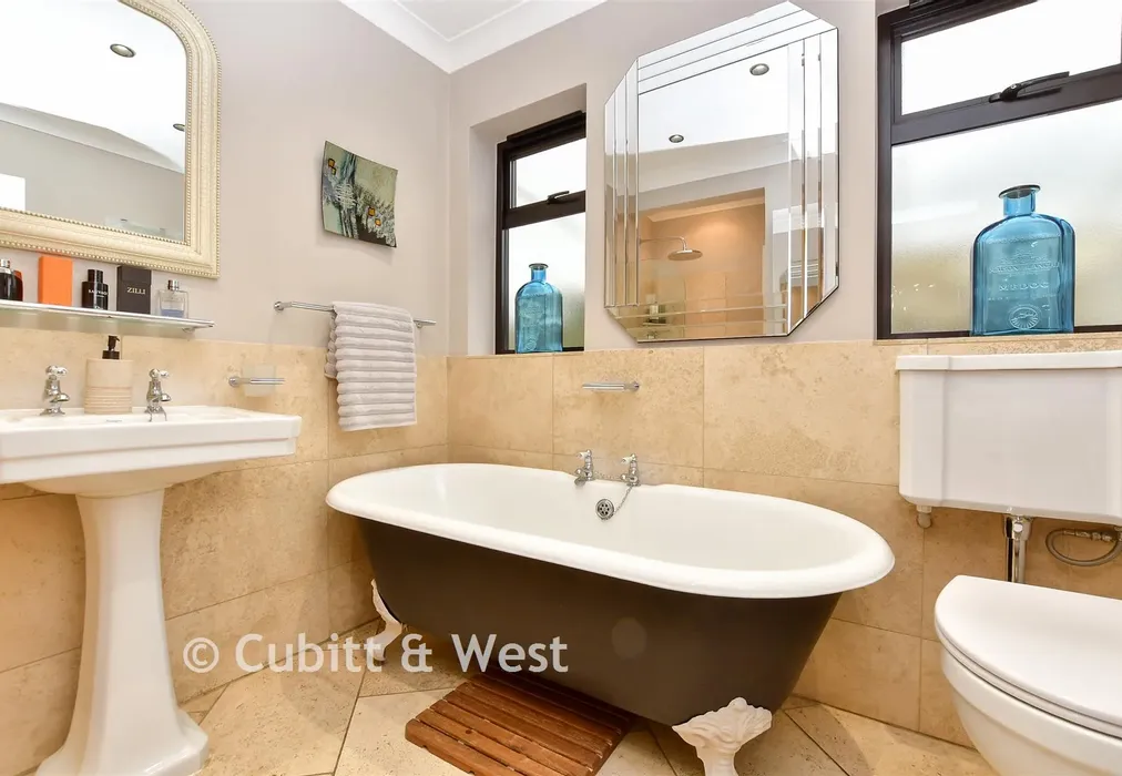 Bathroom - Forest Lane, East Horsley, Leatherhead, Surrey - Wards of Kent