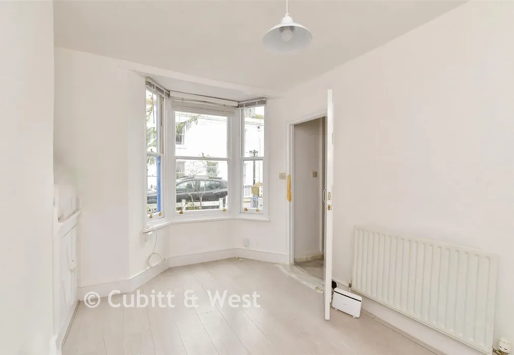Bedroom 3 - Kensington Place, Brighton, East Sussex - Wards of Kent