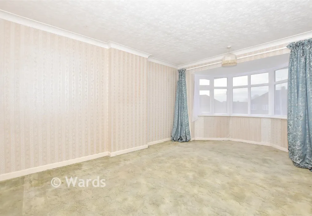 Bedroom 1 - Meadow Walk, Snodland, Kent - Wards of Kent