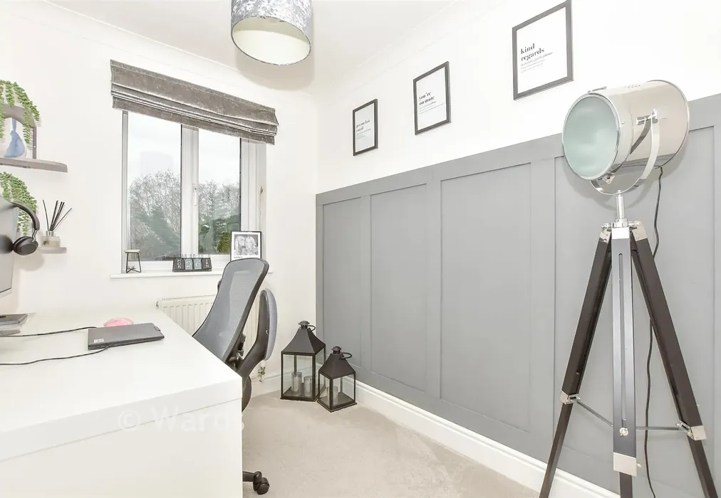 Bedroom 2 - The Weavers, Maidstone, Kent, Kent - Wards of Kent