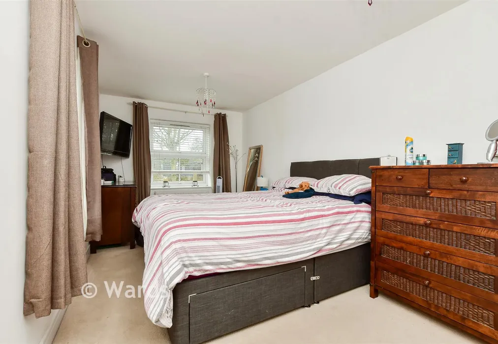 Bedroom - Albion Road, Broadstairs, Kent - Wards of Kent