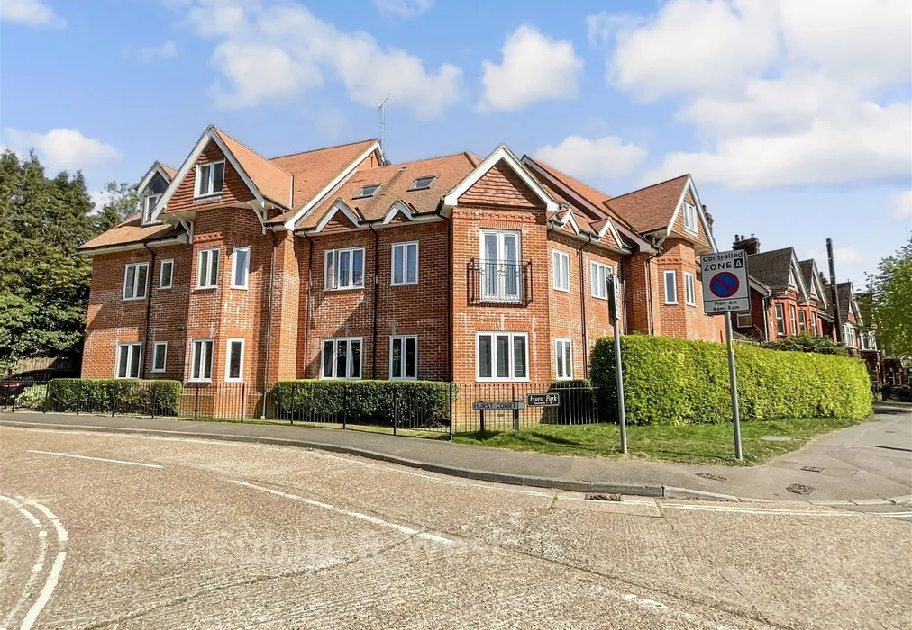 Front Block. - Hurst Park, Horsham, West Sussex - Wards of Kent