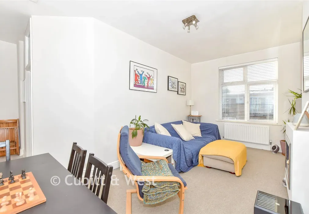 Lounge/Diner - Elm Grove, Southsea, Hampshire - Wards of Kent