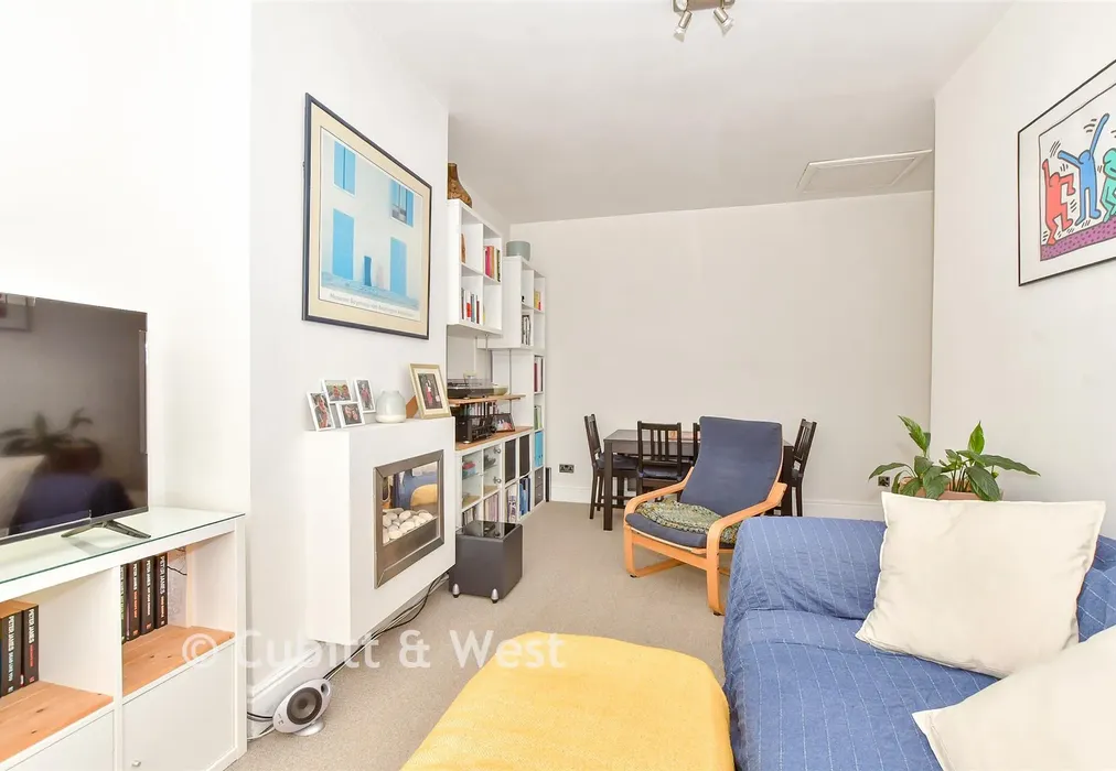 Lounge/Diner - Elm Grove, Southsea, Hampshire - Wards of Kent