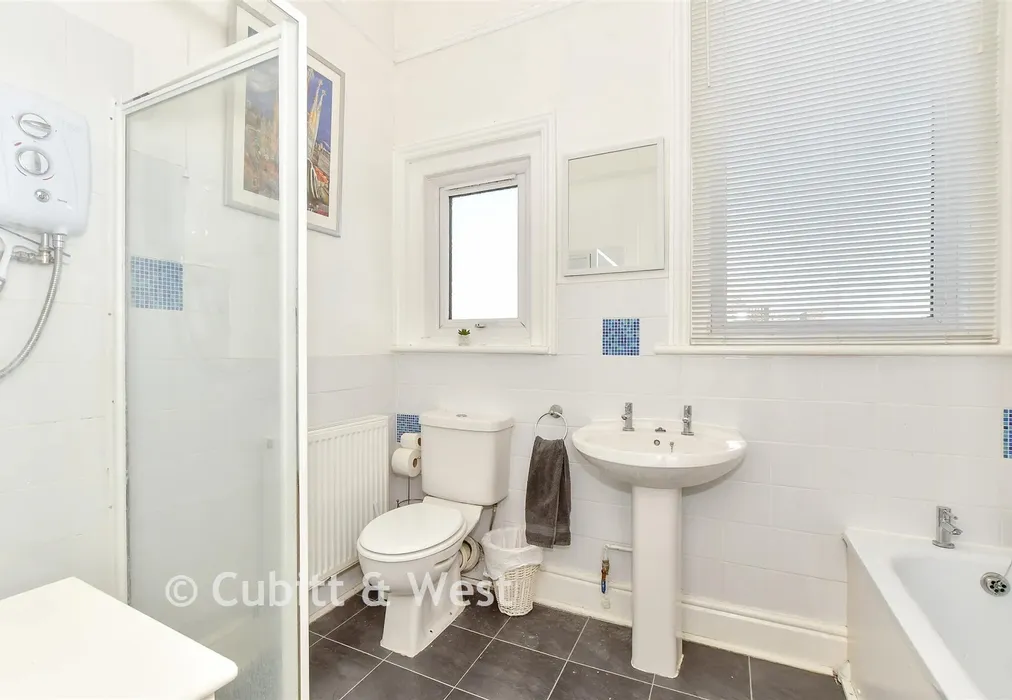 Bathroom - Elm Grove, Southsea, Hampshire - Wards of Kent