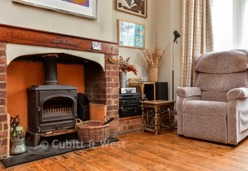 Internal Lifestyle Photograph - Clyde Road, Brighton, East Sussex - Wards of Kent