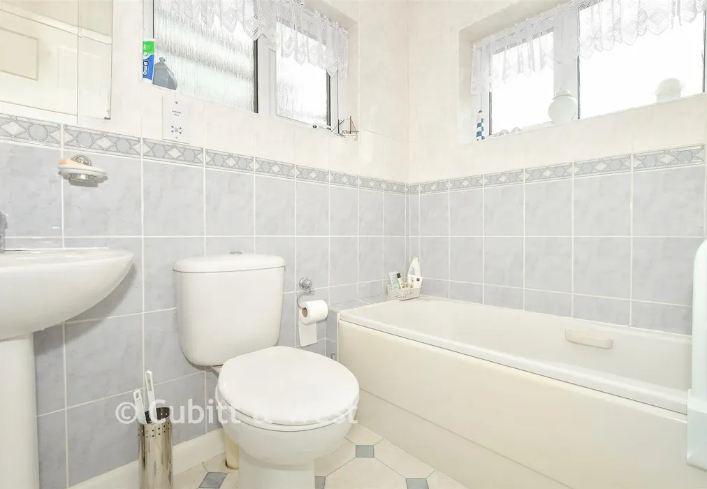Bathroom - Crawley Down Road, Felbridge, West Sussex - Wards of Kent