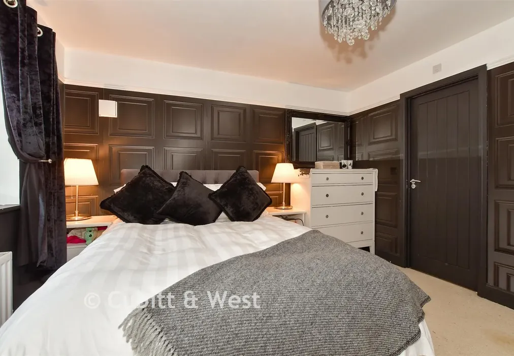 Bedroom 1 - Centenary Road, Southwater, Horsham, West Sussex - Wards of Kent