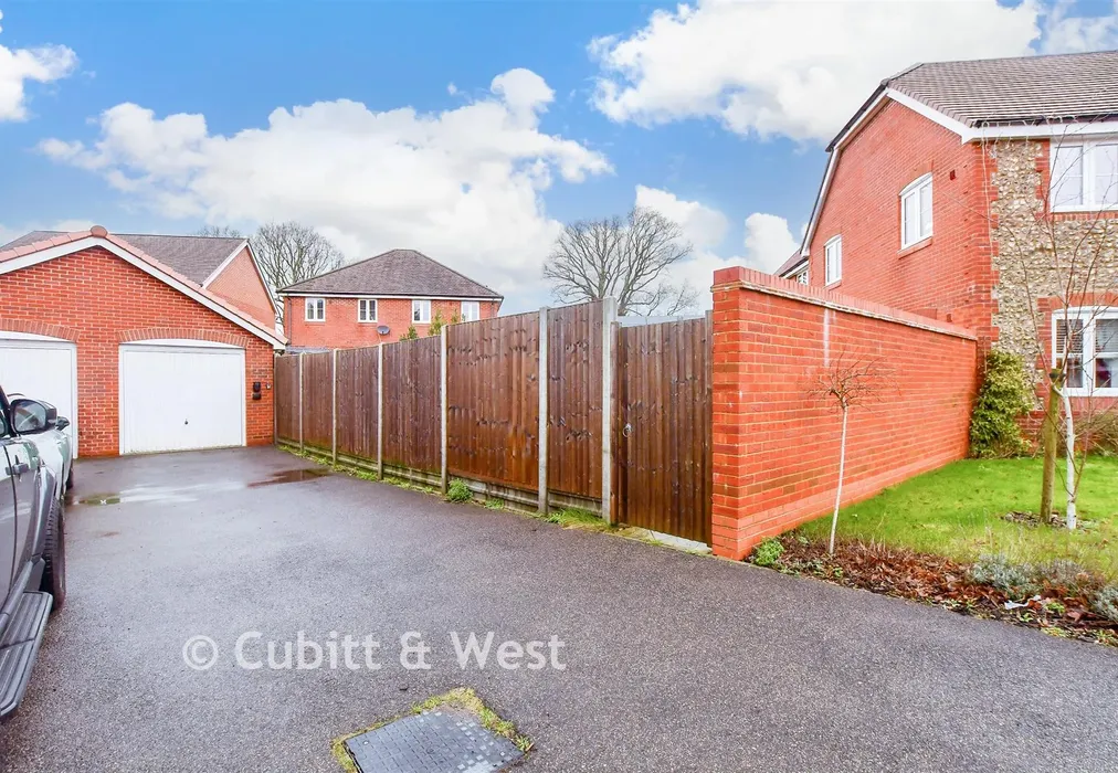 Driveway/Parking - Centenary Road, Southwater, Horsham, West Sussex - Wards of Kent