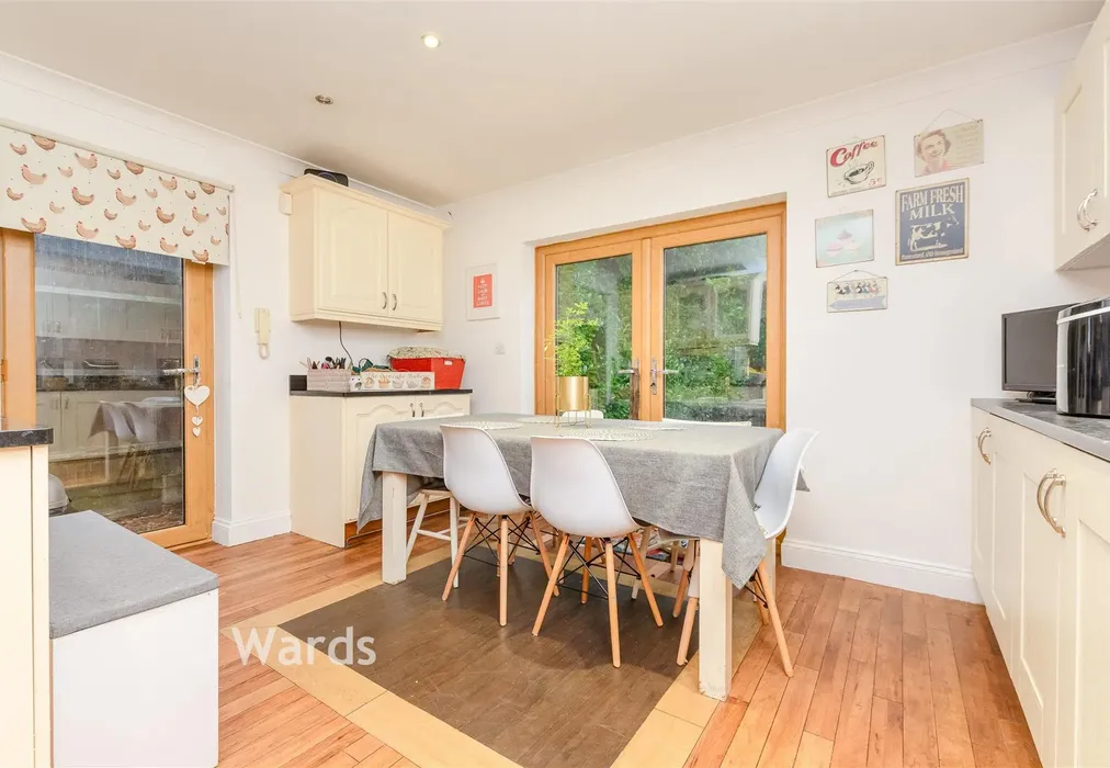 Kitchen/Diner - School Lane, Meopham, Kent - Wards of Kent