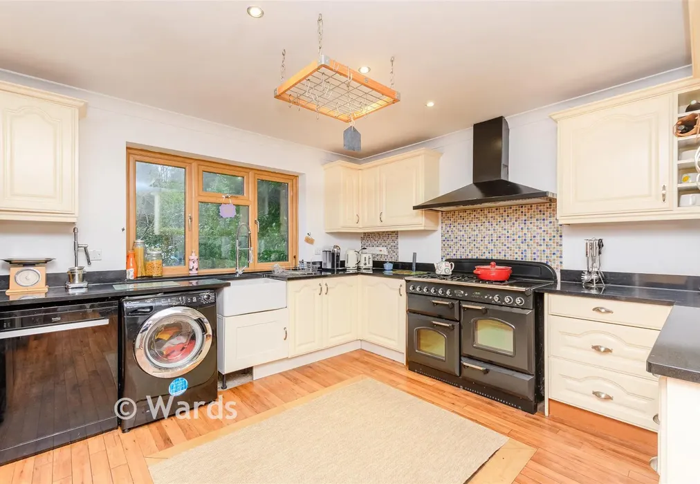 Kitchen/Diner - School Lane, Meopham, Kent - Wards of Kent