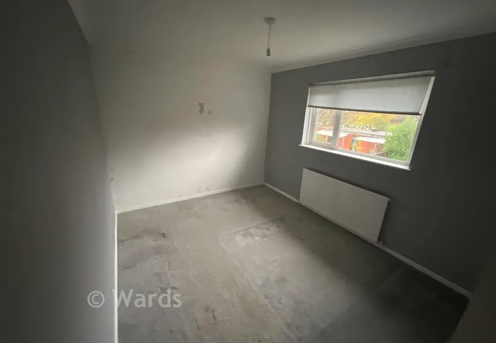 Bedroom - Bedford Road, Northfleet, Gravesend, Kent - Wards of Kent